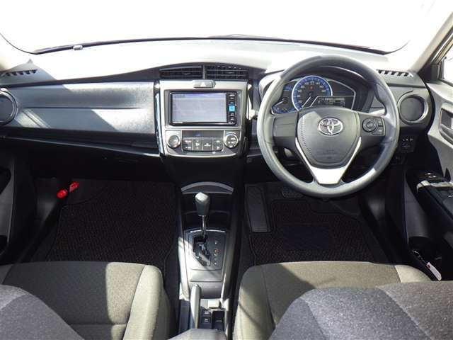 Toyota Corolla Axio — фото 4