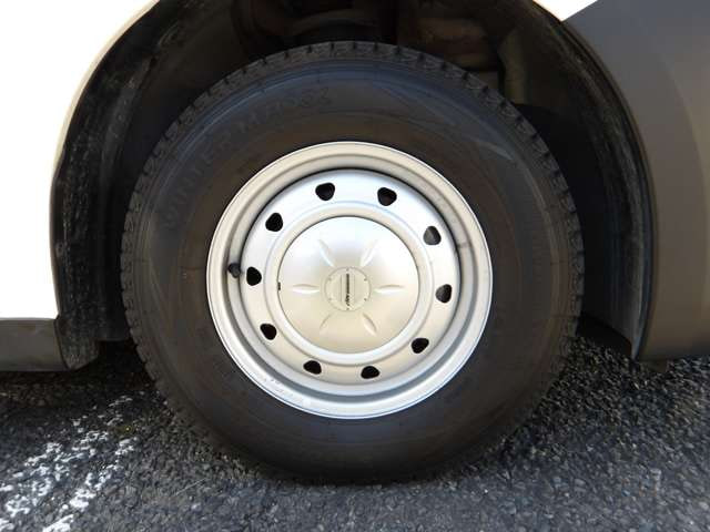 Nissan AD — фото 11