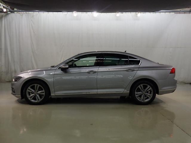 Volkswagen Passat — фото 6