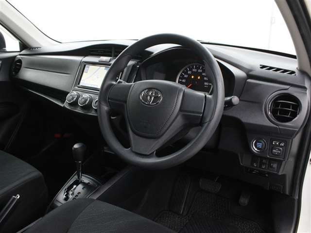 Toyota Corolla Axio — фото 5
