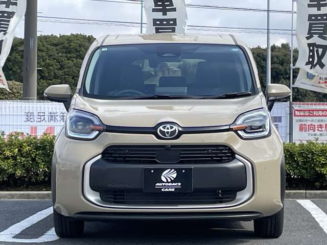 Toyota Sienta — фото 6
