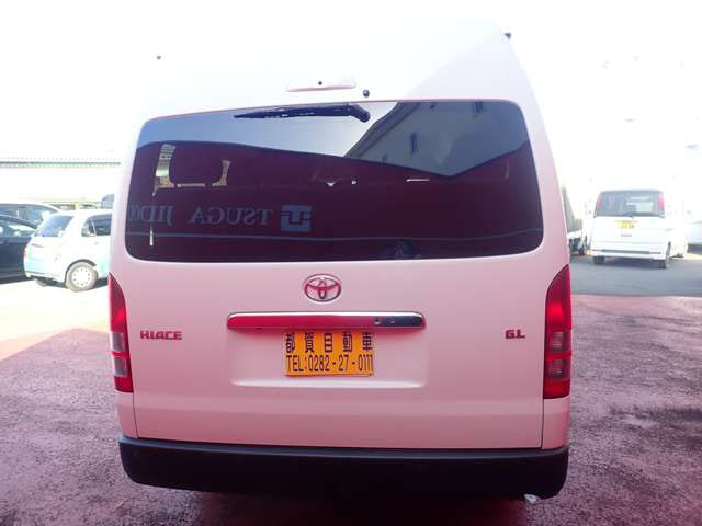 Toyota Hiace Commuter — фото 6