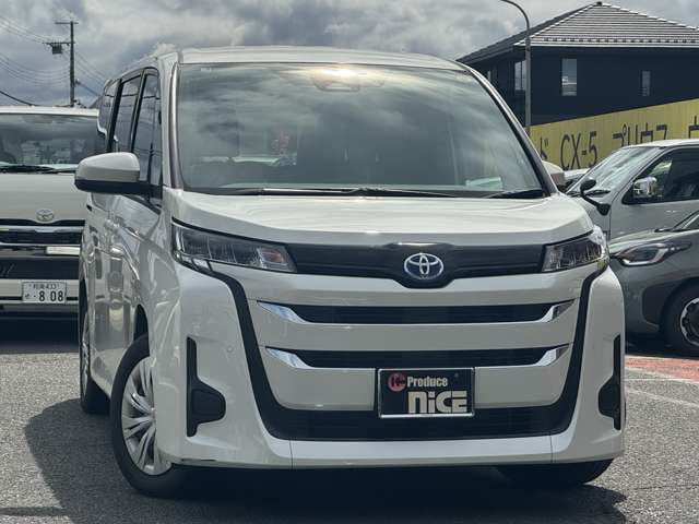 Toyota Noah — фото 7