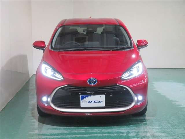 Toyota Aqua — фото 15