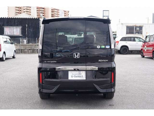 Honda Step WGN — фото 3