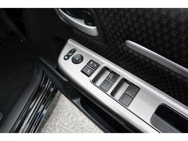 Honda Step WGN — фото 9