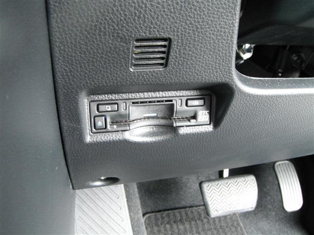 Toyota Noah — фото 4