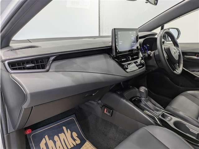 Toyota Corolla Touring — фото 12