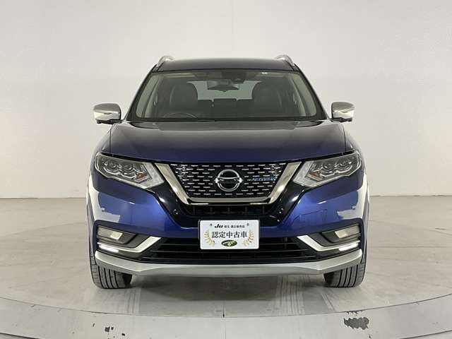 Nissan X Trail — фото 2