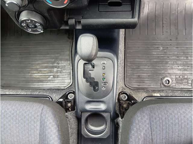 Toyota Probox VAN — фото 13