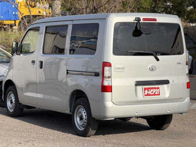 Toyota Townace VAN — фото 4