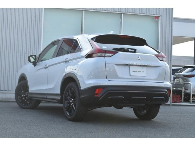Mitsubishi Eclipse Cross — фото 12