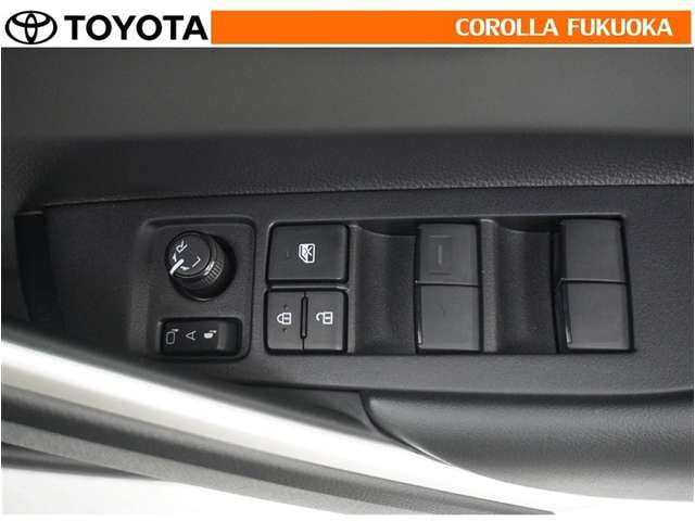 Toyota Corolla Cross — фото 6