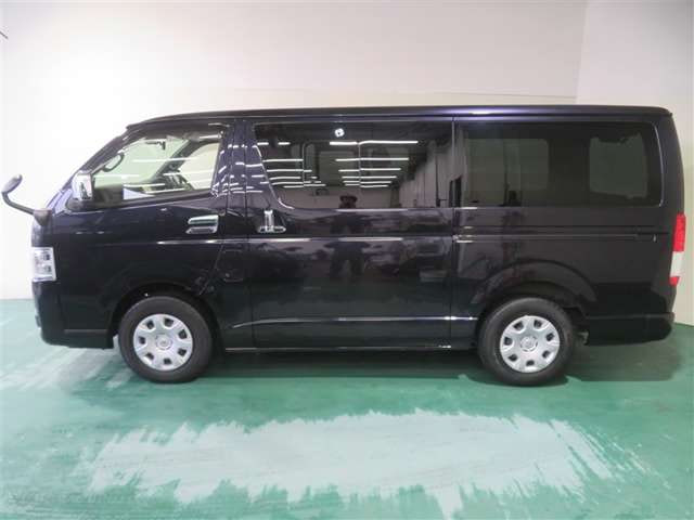 Toyota Hiace VAN — фото 6