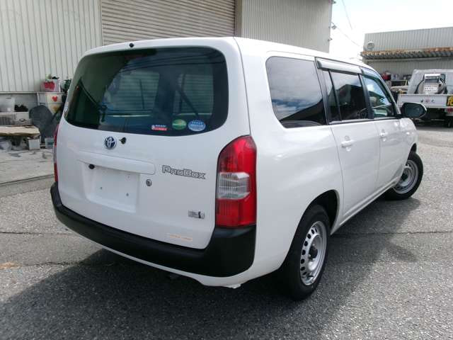 Toyota Probox VAN — фото 4