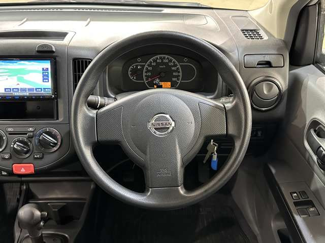 Nissan NV150 AD — фото 9