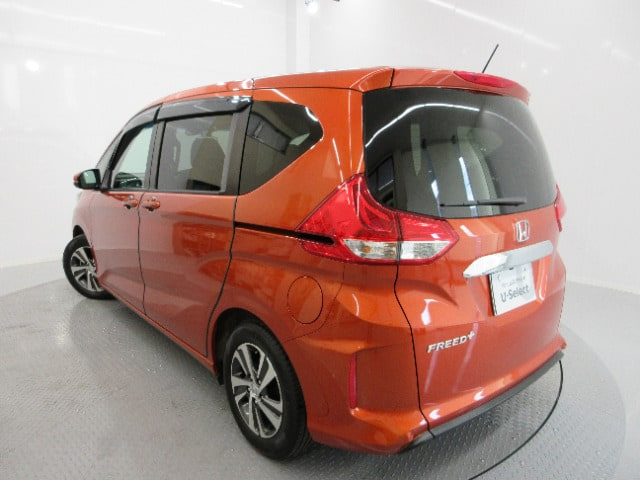 Honda Freed Plus — фото 8