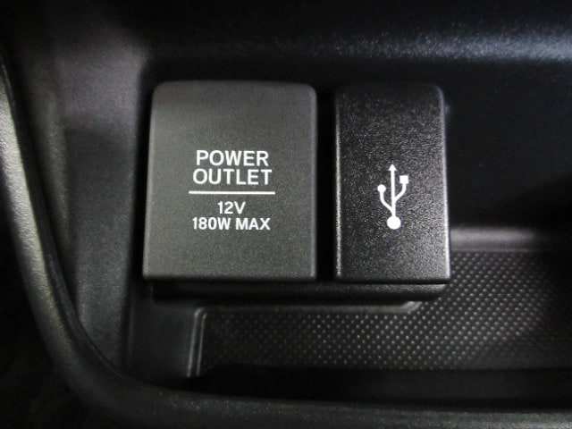 Honda Freed Plus — фото 10