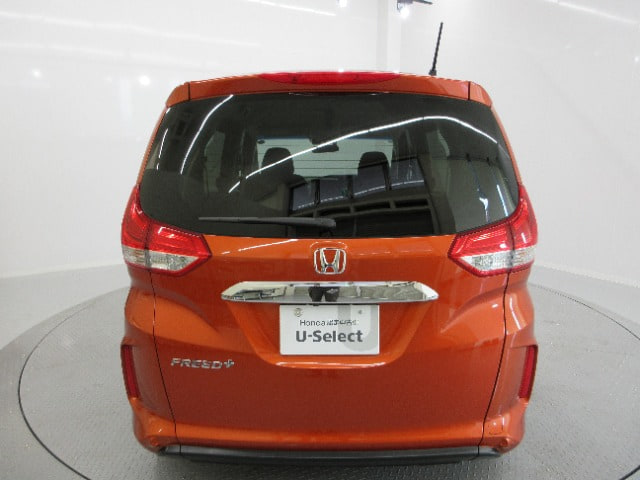 Honda Freed Plus — фото 15