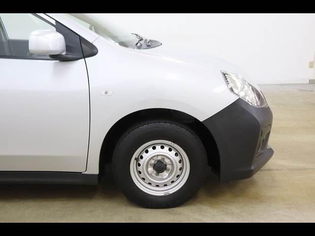 Nissan AD — фото 10