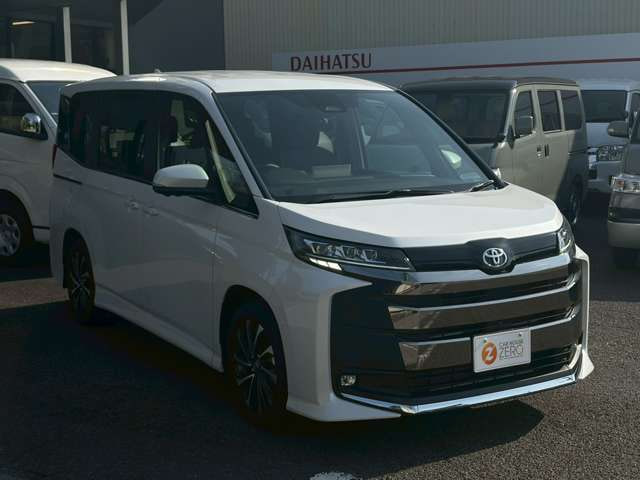 Toyota Noah — фото 4