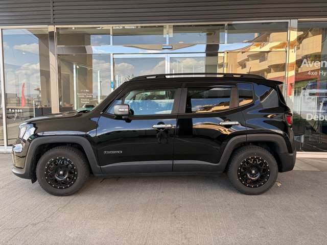 Jeep Renegade — фото 3