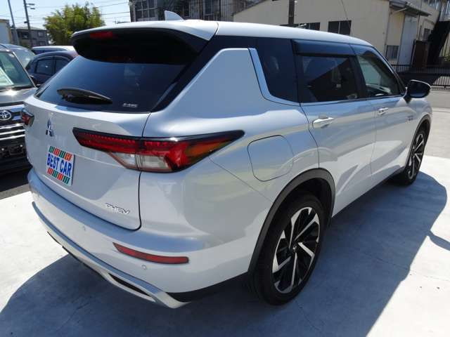 Mitsubishi Outlander — фото 8