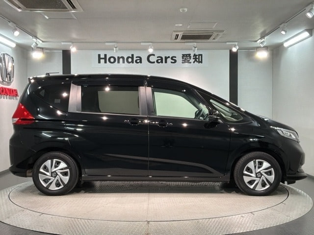 Honda Freed — фото 9
