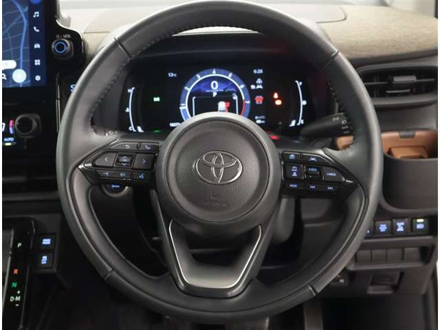 Toyota Sienta — фото 6