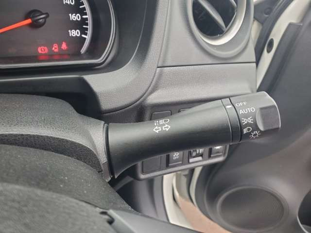 Nissan Note — фото 10