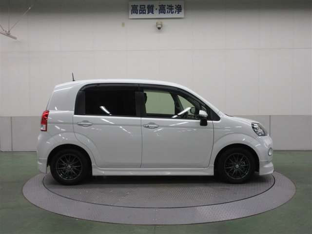 Toyota Porte — фото 4