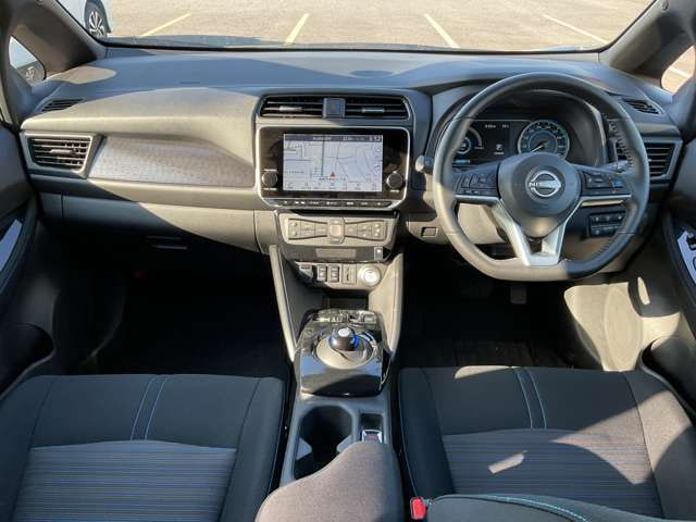 Nissan Leaf — фото 4