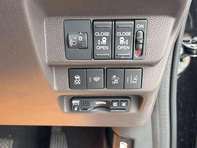 Honda Freed — фото 3