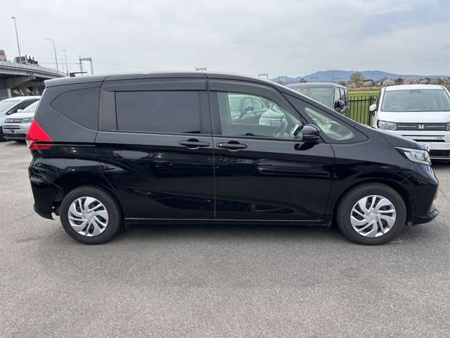 Honda Freed — фото 5