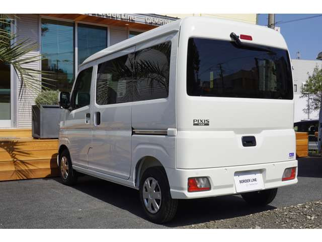 Toyota Pixis VAN — фото 8