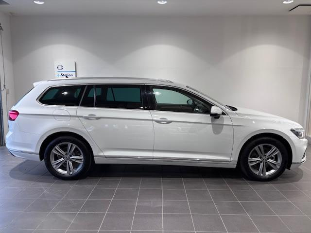 Volkswagen Passat Variant — фото 6