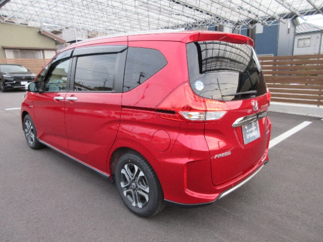 Honda Freed — фото 3