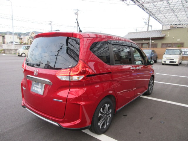 Honda Freed — фото 4