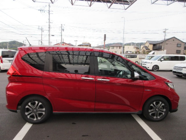 Honda Freed — фото 5