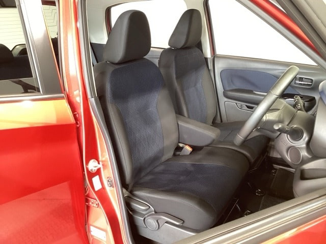 Mitsubishi EK X — фото 9