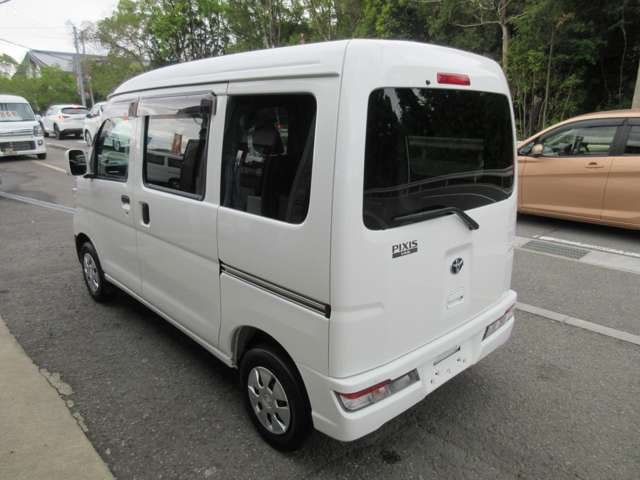 Toyota Pixis VAN — фото 4