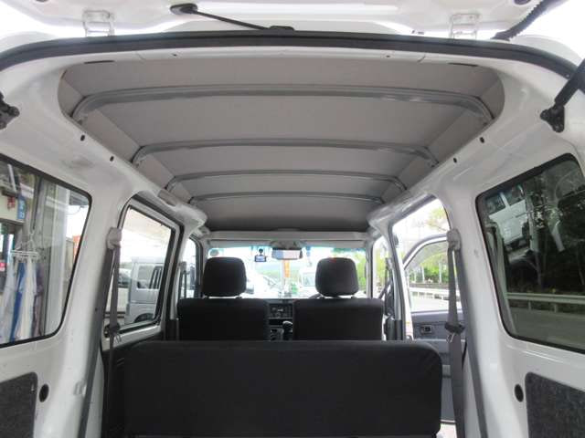 Toyota Pixis VAN — фото 10