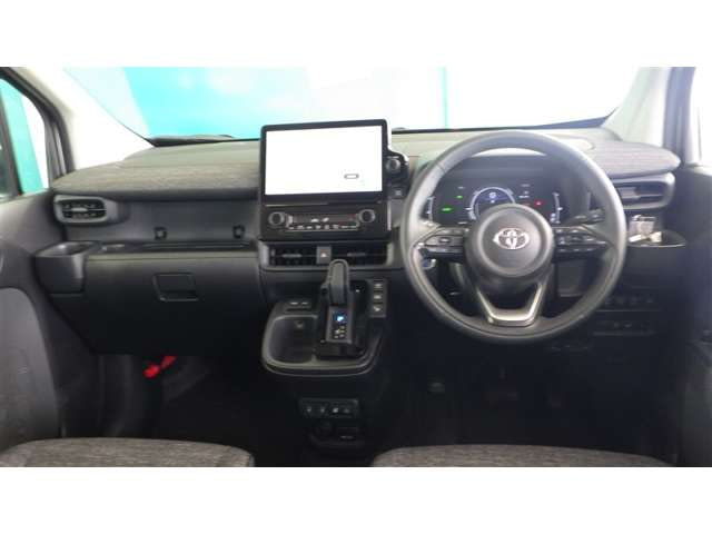 Toyota Sienta — фото 5