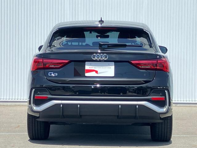 Audi Q3 Sportback — фото 5