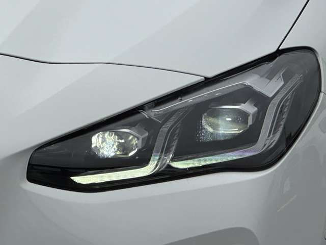 BMW 2 Series Active Tourer — фото 6