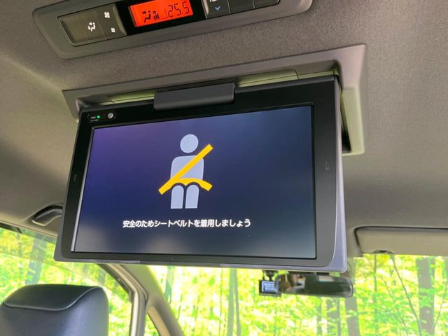 Toyota Noah — фото 5