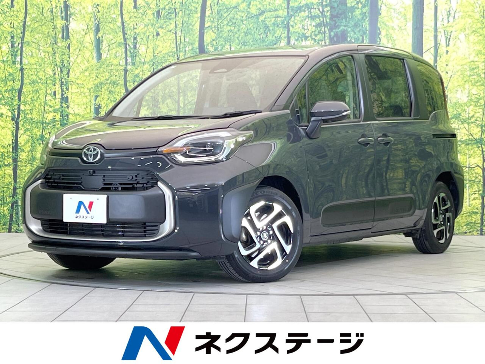 Toyota Sienta — фото 12