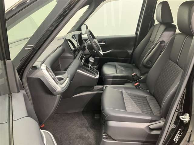 Toyota Noah — фото 6