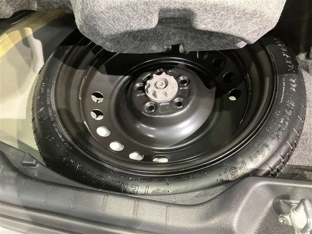 Toyota Noah — фото 10