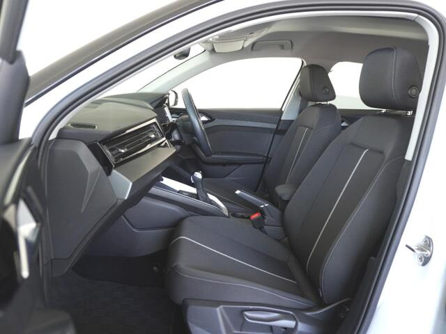 Audi A1 Sportback — фото 7